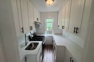 125 Gershom Ave, Lowell, MA 01854 - Photo 8
