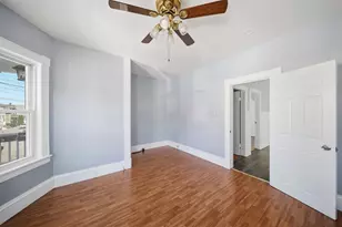 125 Gershom Ave, Lowell, MA 01854 - Photo 8