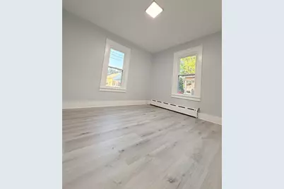 11 Thornfell St, Springfield, MA 01104 - Photo 16