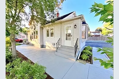 11 Thornfell St, Springfield, MA 01104 - Photo 1