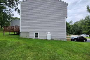 10 Concord Rd, Millbury, MA 01527 - Photo 28