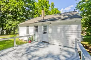 40 Hadley St, South Hadley, MA 01075 - Photo 4