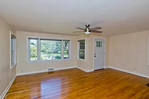 40 Hadley St, South Hadley, MA 01075 - Photo 8