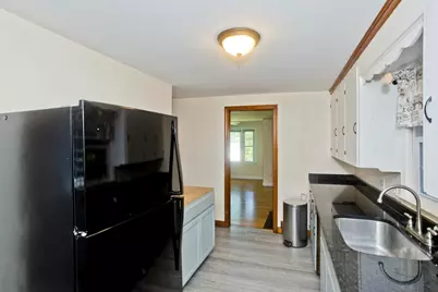40 Hadley St, South Hadley, MA 01075 - Photo 14