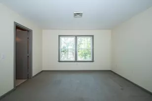 82 Valmor St, Worcester, MA 01604 - Photo 16
