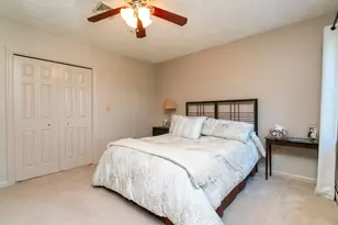 25 Windsor Dr, Foxboro, MA 02035 - Photo 34