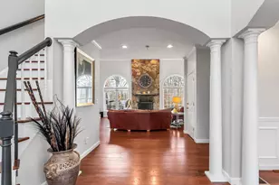 52 Goodnow Ln, Framingham, MA 01702 - Photo 4