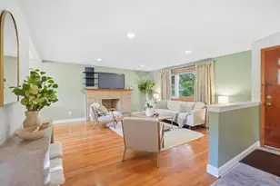 38 Paulson Dr, Burlington, MA 01803 - Photo 8
