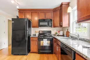 8 Bradley Dr, Groton, MA 01450 - Photo 6