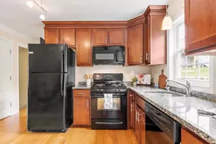 8 Bradley Dr, Groton, MA 01450 - Photo 6