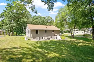 9 Elm Rd, Westford, MA 01886 - Photo 2