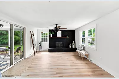 101 Smith Ave, East Longmeadow, MA 01028 - Photo 4