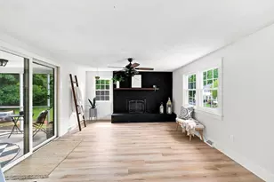 101 Smith Ave, East Longmeadow, MA 01028 - Photo 4