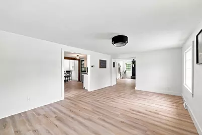 101 Smith Ave, East Longmeadow, MA 01028 - Photo 8