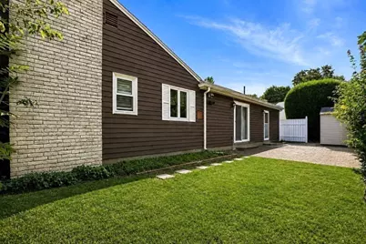 69 Maynard St, Newton, MA 02465 - Photo 8