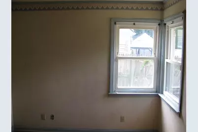 86 Pheland St, Springfield, MA 01109 - Photo 10