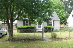 86 Pheland St, Springfield, MA 01109 - Photo 2