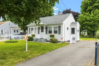 56 Hacker St, Fairhaven, MA 02719 - Photo 2
