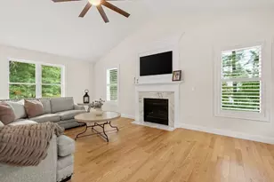 128 Thomas St, Middleborough, MA 02346 - Photo 10
