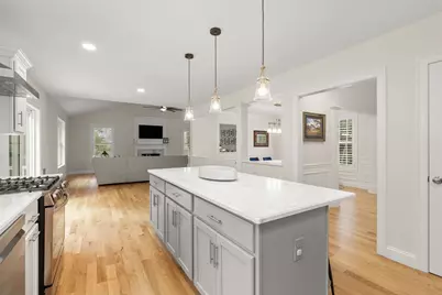 128 Thomas St, Middleborough, MA 02346 - Photo 16