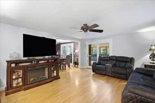 18 Constitution Dr, Plymouth, MA 02360 - Photo 10