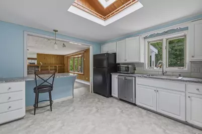 52 Kendall St, Granby, MA 01033 - Photo 12