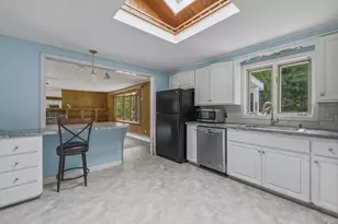 52 Kendall St, Granby, MA 01033 - Photo 12