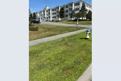 1818 Main St #111, Holden, MA 01522 - Photo 4