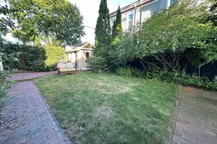 34 Rotch St, New Bedford, MA 02717 - Photo 8