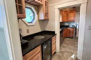34 Rotch St, New Bedford, MA 02717 - Photo 22