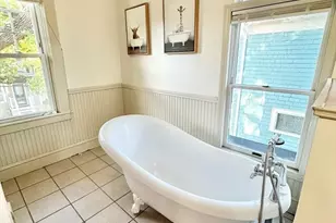34 Rotch St, New Bedford, MA 02717 - Photo 30