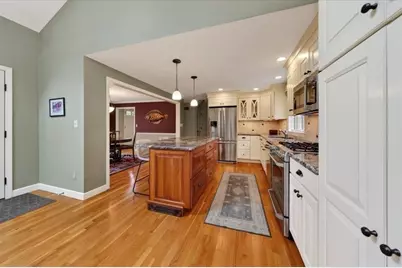 18 Pine Grove Road, Hingham, MA 02043 - Photo 8