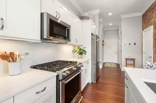 7 Russell St, Plymouth, MA 02360 - Photo 6