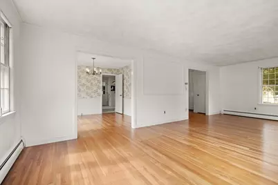 44 Pennsylvania Ave., Reading, MA 01867 - Photo 8