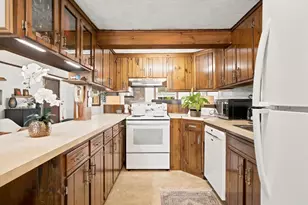 45 Old Country Way, Weymouth, MA 02188 - Photo 8