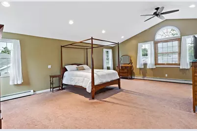 124 Watuppa Ave, Somerset, MA 02726 - Photo 4
