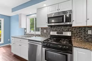 10 Pine St, Westford, MA 01886 - Photo 16