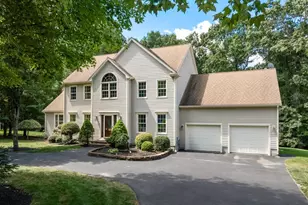 90 Northridge Dr, East Bridgewater, MA 02333 - Photo 2