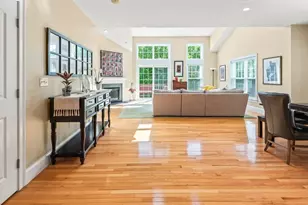 8 Walden Way, Milford, MA 01757 - Photo 10