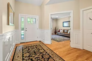 8 Walden Way, Milford, MA 01757 - Photo 4