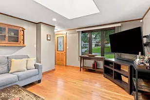 68 Feltham Rd, Springfield, MA 01118 - Photo 8