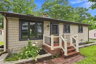 68 Feltham Rd, Springfield, MA 01118 - Photo 4