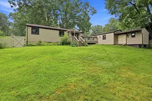 68 Feltham Rd, Springfield, MA 01118 - Photo 40