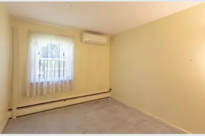 16 Isabel Cir, Randolph, MA 02368 - Photo 8