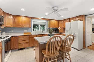 16 Park Ln, Norton, MA 02766 - Photo 12