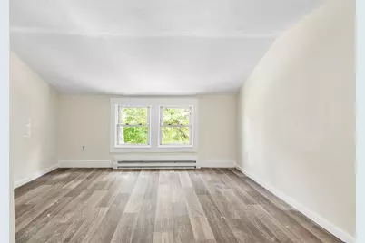 32-34 Vermont St, Springfield, MA 01108 - Photo 6
