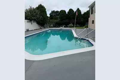 17 Valley Rd, Stoneham, MA 02180 - Photo 4