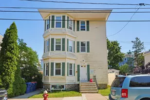 118 Irvington St, New Bedford, MA 02745 - Photo 2