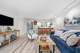 202 Park Pl, Raynham, MA 02767 - Photo 14