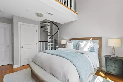 9 Russell St #3, Waltham, MA 02453 - Photo 10